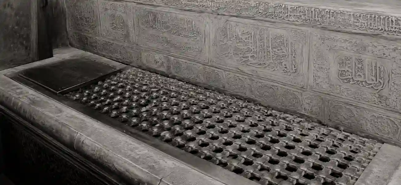 گودال قتلگاه امام حسین (ع) کجاست و در آن چه گذشت؟ - گودال قتلگاه قدیم گودال قتلگاه قدیم